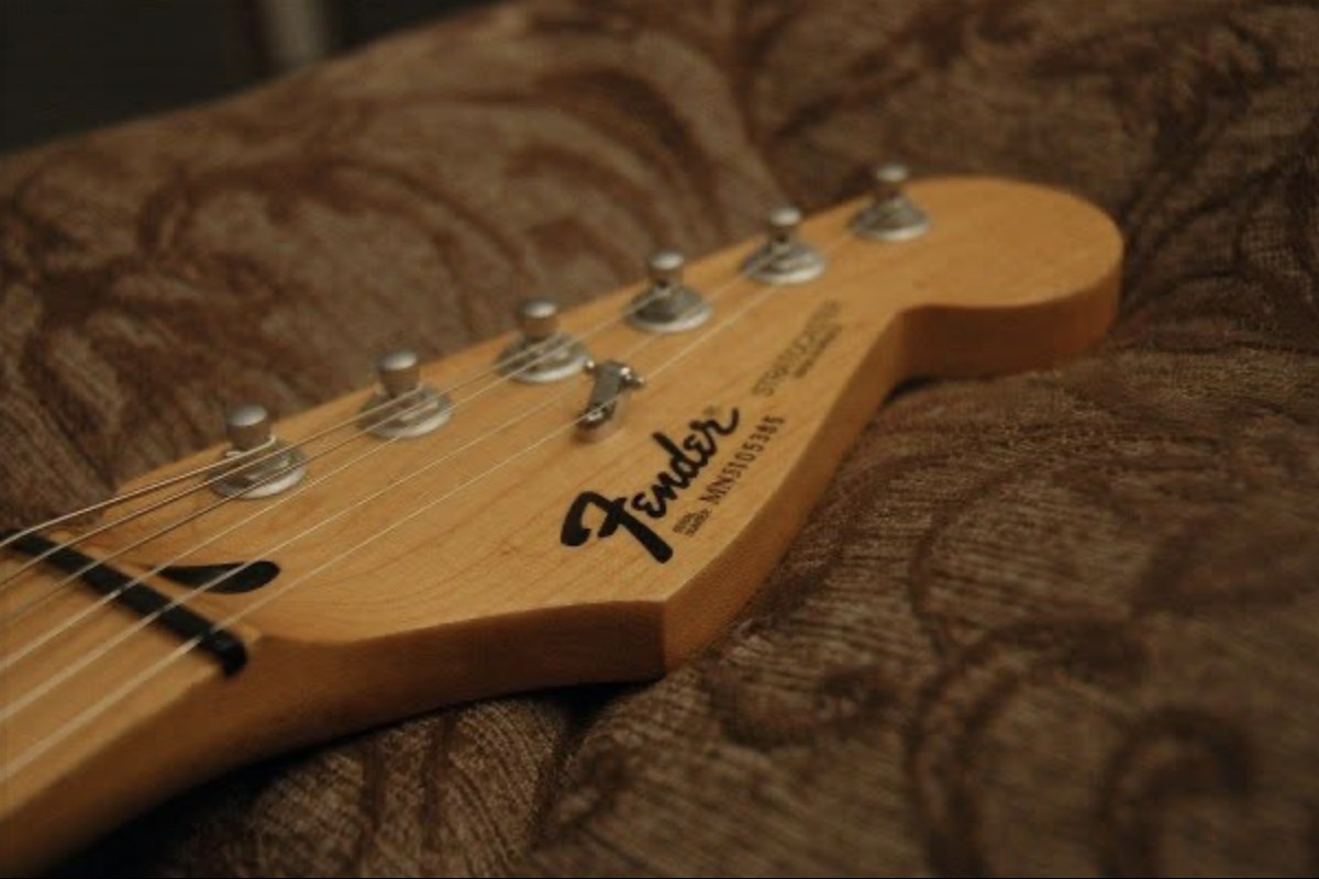 The headstock of a parts-built Mexican Stratocaster, 2008
